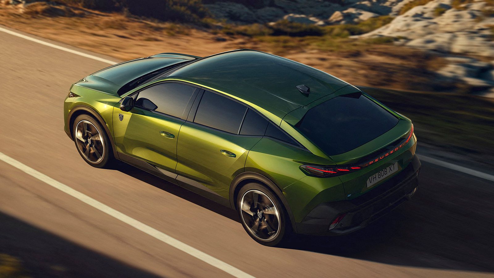 Αυτό είναι το ανανεωμένο Peugeot 408